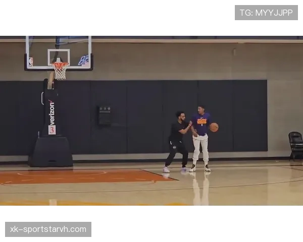 菲利克斯训练完直接去夜店蹦到凌晨？